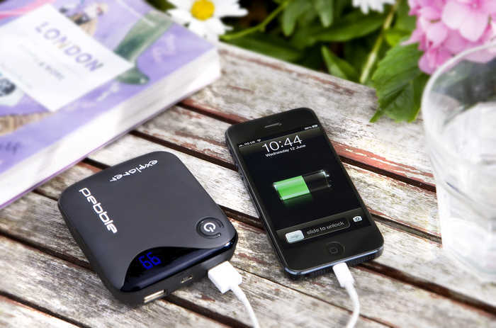 Veho Pebble portable battery Explorer for tablets