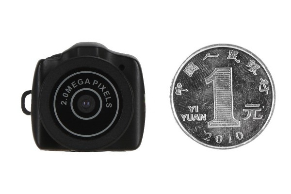 Miniature spy camera I95